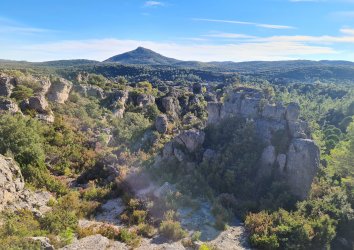 Vue panoramique du Cirque de Mourèze