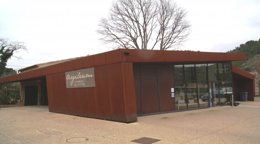 Argileum, Saint-Jean-de-Fos, Languedoc Cœur d’Hérault – vue extérieure de la maison de la poterie