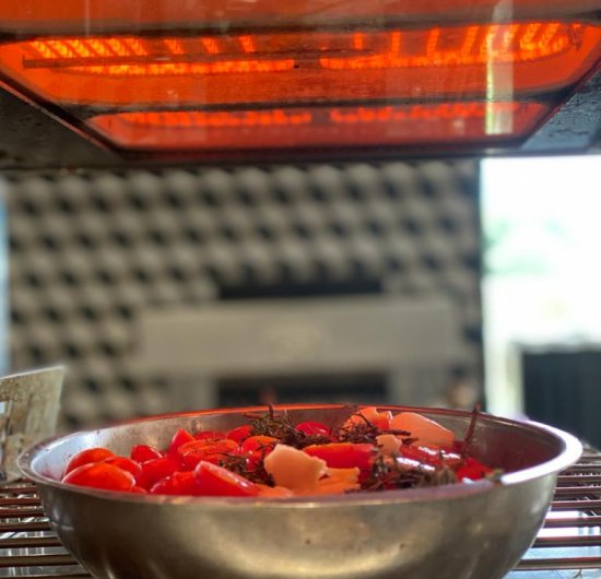 Recette de Boris, tomates cerises au four © Domaine de la Grande sieste Recette de Boris, tomates cerises au four