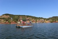 BPA_Bateau &eacute;lectrique_salon flottant &copy; Communaut&eacute; de Communes du Salagou Coeur d'H&eacute;rault